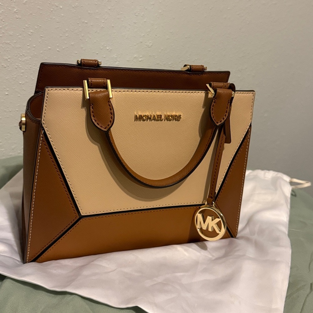 PRISM LUGG MULTI MD MESSENGER